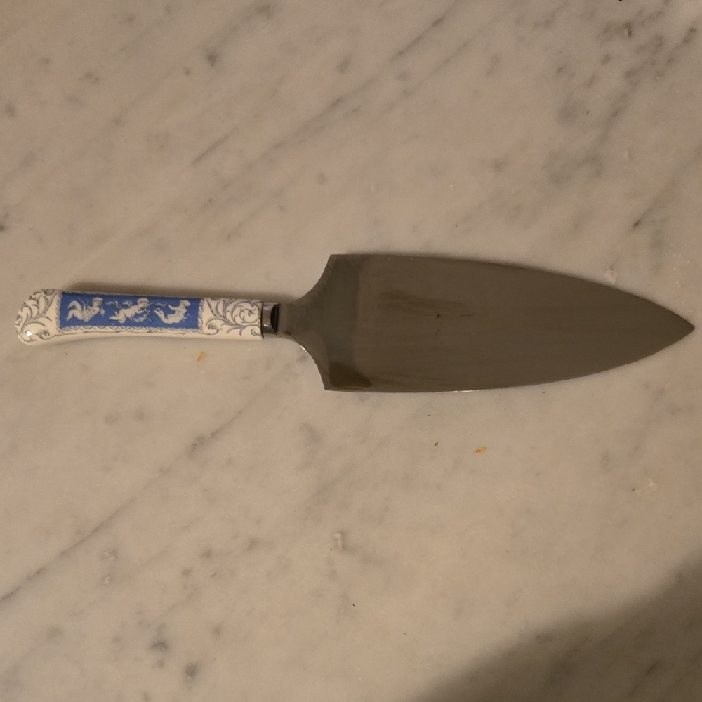 Decorative Blue & Silver Cake Server